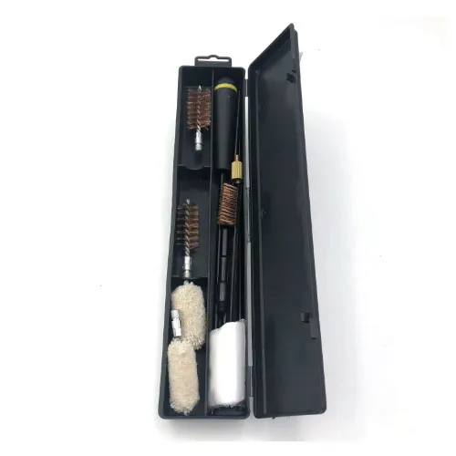 ¿Cómo afecta la calidad de los materiales en un kit de limpieza de armas?